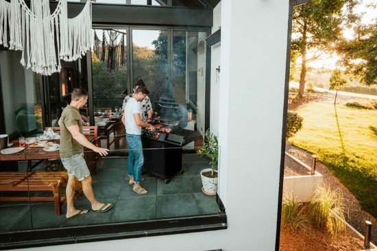 Gratar pe gaz, 3 arzatoare inox, arzator infrarosu, grile fonta, Enders Monroe Pro 3 SIK Turbo, 838133 grafit mat