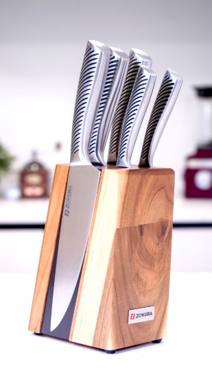 Set cutite 6 piese, suport magnetic - Zokura