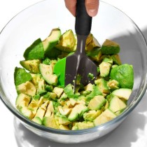 Ustensila 2-in-1 pentru avocado, plastic, "Good Grips" - OXO