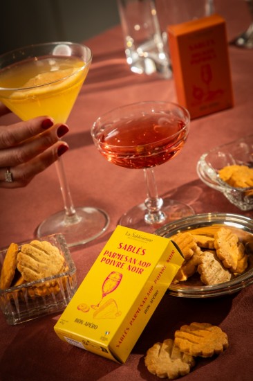 Biscuiti Sablés sarati cu parmezan AOP si piper negru, 40 g ℮, La Sablésienne, Franta