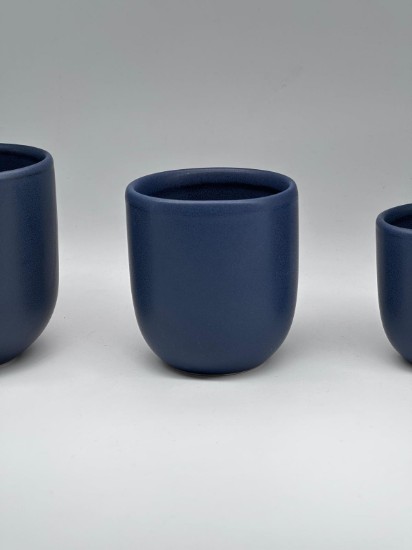 Set 3 cesti cafea ceramica (250ml, 150ml, 80ml), pahare Novum Velaris, indigo mat, gresie glazurata manual