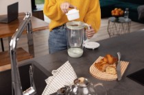 Cana filtranta Editie Aniversara 60 ani, din sticla, BRITA, 2,5 L, Maxtra PRO (lightgreen)