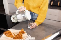 Cana filtranta Editie Aniversara 60 ani, din sticla, BRITA, 2,5 L, Maxtra PRO (lightgreen)