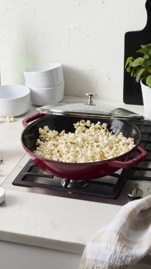 Tigaie wok, fonta, 30cm, Cherry - Staub