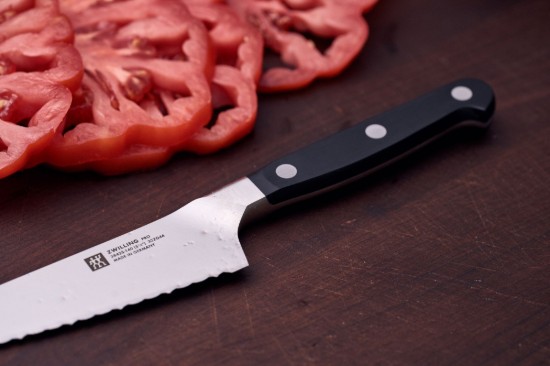 Cutitul bucatarului lama zimtata, 14cm, "ZWILLING Pro" - Zwilling