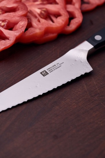 Cutitul bucatarului lama zimtata, 14cm, "ZWILLING Pro" - Zwilling