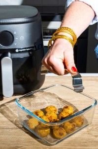 Vas pentru airfryer, cu maner detasabil, sticla termorezistenta, 20x18cm/2L - Pyrex