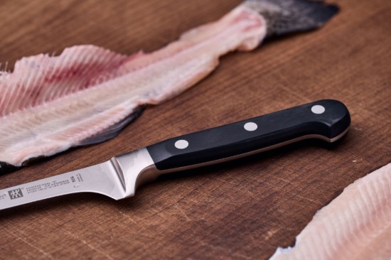 Cutit pentru dezosat, 14cm, "Professional S" - Zwilling