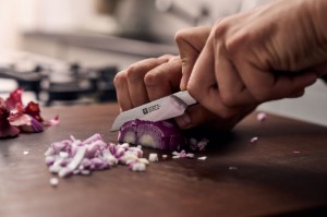 Cutit legume si fructe, 9cm, "ZWILLING Pro" - Zwilling