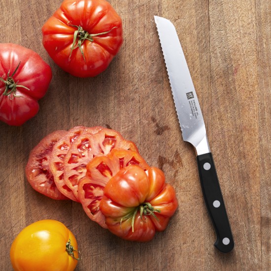 Cutit universal, lama zimtata, 13cm, "ZWILLING Pro" - Zwilling