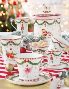 Set 2 cesti cu farfurioara, portelan, 80ml, "Magie de Noel" - Easy Life