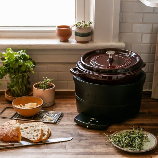 Oala Cocotte fonta, 24cm/3,8L, Grenadine - Staub