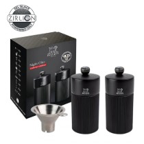 Set 2 rasnite sare si piper, 12 cm, "Line Z", cu palnie inox - Peugeot