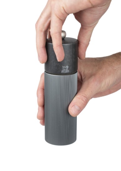 Rasnita pentru sare, 18 cm, "Line Z", Carbon - Peugeot