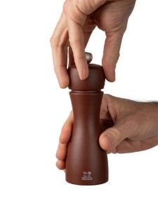 Set 2 rasnite sare si piper, 15 cm, "Tahiti Earth Z", Cacao&Nuts - Peugeot