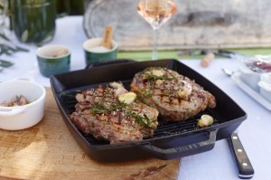 Tigaie grill patrata, fonta, 28 x 28 cm, Black - Staub