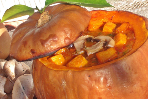 Dovleac umplut cu legume